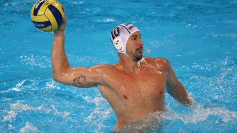 Πόλο: Κρέμασε το σκουφάκι του ο Πέτερ Μπίρος