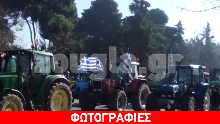 «Παρέλυσε» το κέντρο της Θεσσαλονίκης – Πάνω από 200 τρακτέρ στους δρόμους «Παρέλυσε» το κέντρο της Θεσσαλονίκης – Πάνω από 200 τρακτέρ στους δρόμους