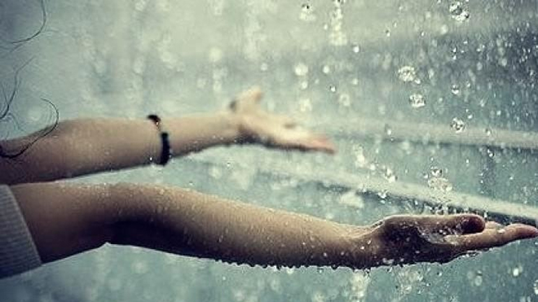 Γιατί ο ήχος της βροχής μάς νανουρίζει;