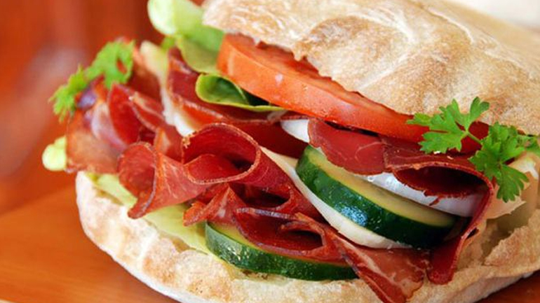 Φτιάξε νόστιμα σάντουιτς με ελάχιστες θερμίδες!