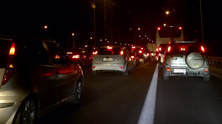 Ουρές λόγω αγροτικού μπλόκου στις Αφίδνες