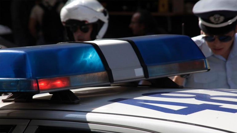 Κουκουλοφόροι έβγαλαν όπλο και πήραν χρήματα και κοσμήματα