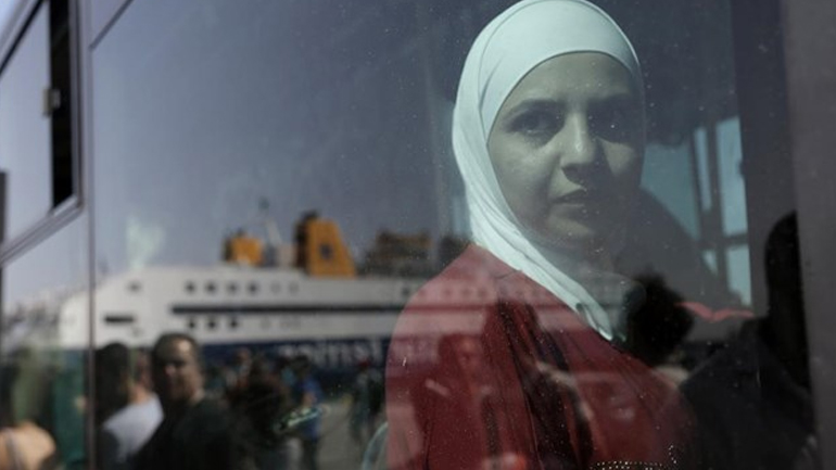 Περισσότεροι από 6.000 μετανάστες αποβιβάζονται σήμερα στον Πειραιά