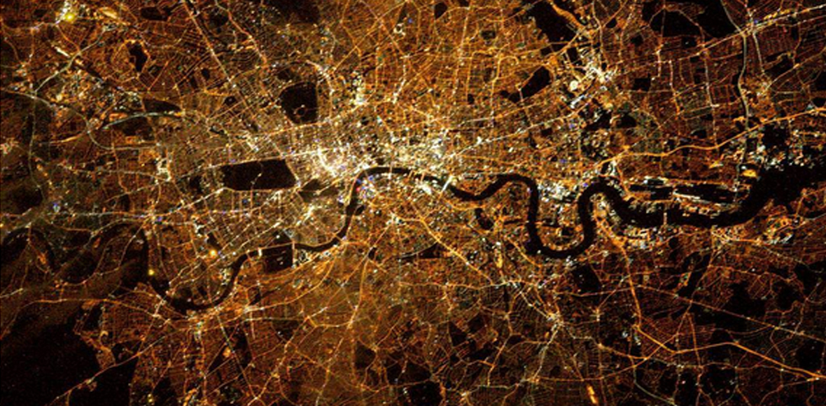 Aπό το διάστημα με αγάπη…