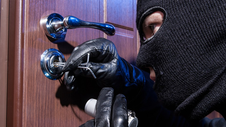 Λάρισα: Νύχτα τρόμου για ζευγάρι στην Τερψιθέα