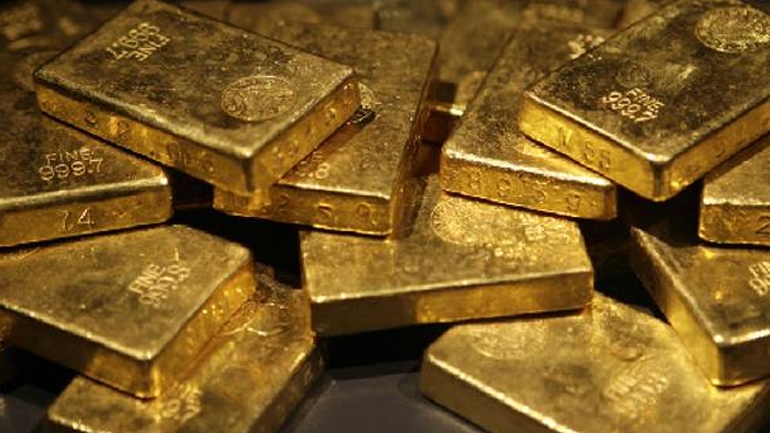 Σε υψηλό τριών μηνών σκαρφάλωσε ο χρυσός