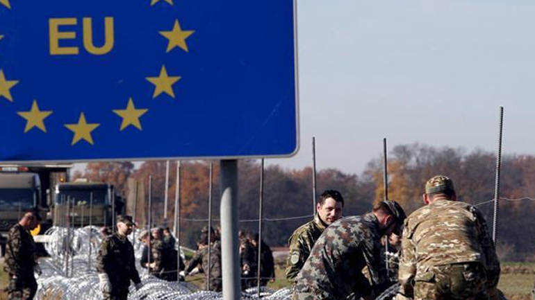 Μαξίμου: Αυτές είναι οι 4 χώρες που θέλουν να μας διώξουν από τη Σένγκεν