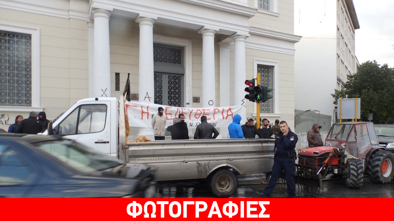 Χανιά: Αγρότες έκαναν κατάληψη στην Τράπεζα της Ελλάδας