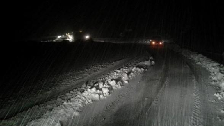 Διεκόπη η κυκλοφορία στη Λεωφόρο Πάρνηθος λόγω χιονόπτωσης