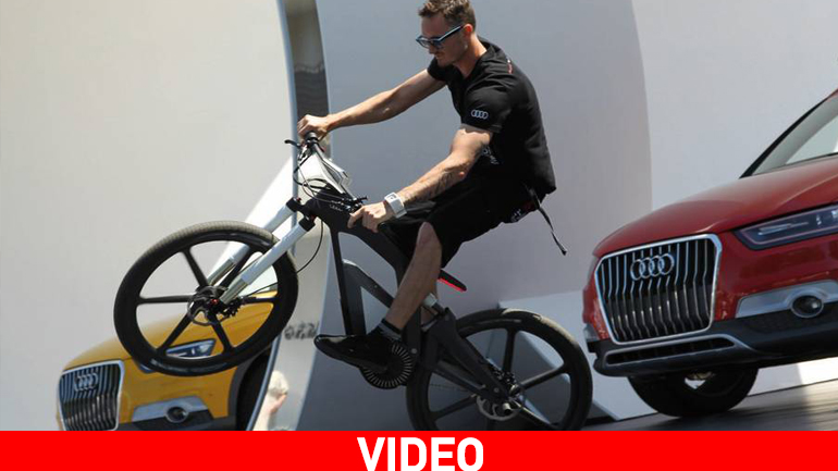 Το ηλεκτρικό ποδήλατο της Audi πιάνει και τα 80 χλμ./ώρα Το ηλεκτρικό ποδήλατο της Audi πιάνει και τα 80 χλμ./ώρα