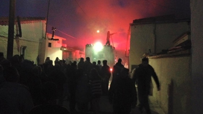 Κομοτηνή: Σπίτι τυλίχτηκε στις φλόγες