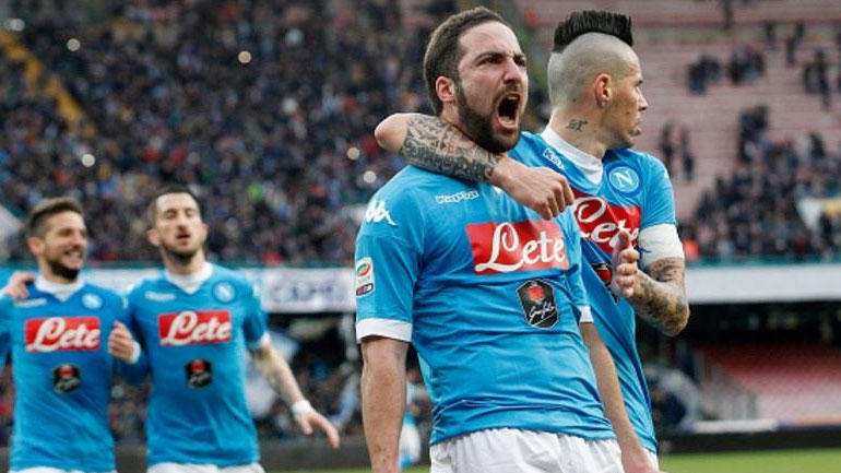 Ιταλία: Αγχωτικές νίκες για Νάπολι και Γιουβέντους