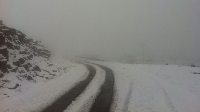 Κρήτη: Παραμένουν εγκλωβισμένοι 15 εκδρομείς- Πέρασαν στο δάσος τη νύχτα