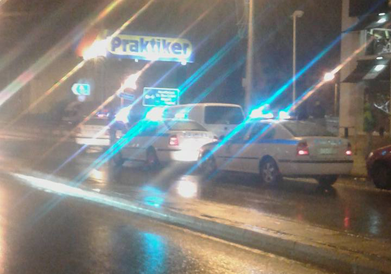 Τα περιπολικά ήταν περισσότερα από τα κανονικά αυτοκίνητα...