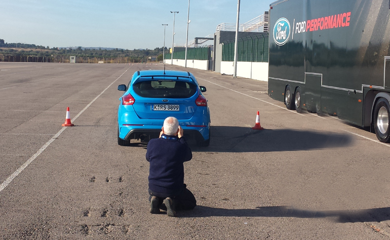 Ο πρόεδρος της Ford Motor Hellas φωτογραφίζει το εκρηκτικό Focus RS...