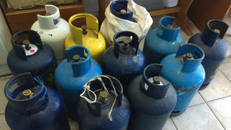 Προσπάθησαν να φέρουν παράνομα φιάλες υγραερίου από τη Βουλγαρία