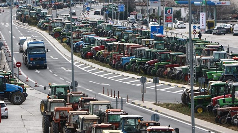 Κλειστά έως τις 18.00 τα Τέμπη