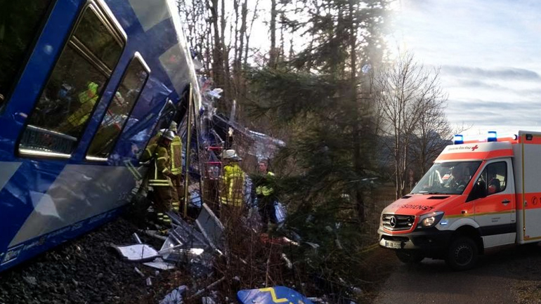 Φονική σύγκρουση τρένων στη Βαυαρία