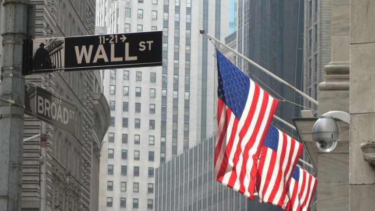 Σημαντικές απώλειες στη Wall Street