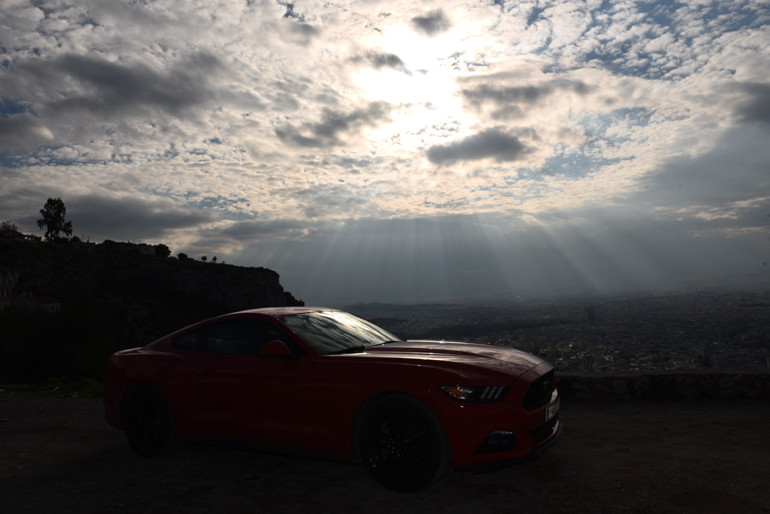 Εἴδομεν τὸ φῶς τὸ ἀληθινόν...