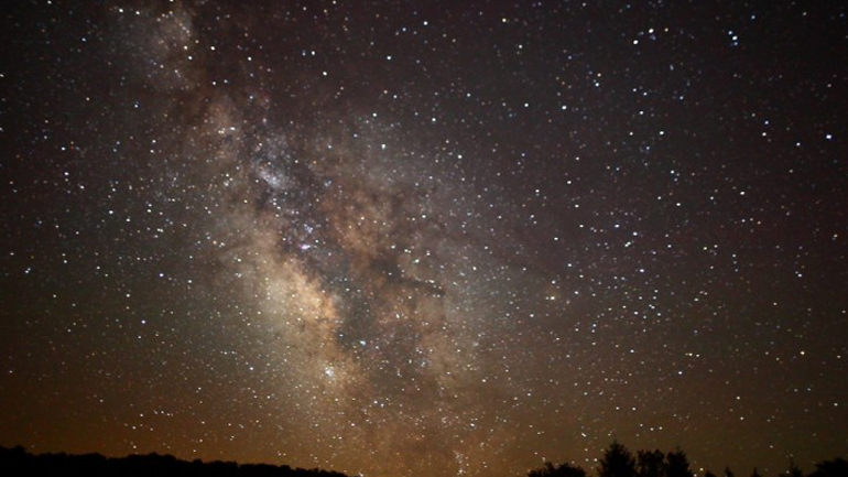 Ανακαλύφθηκαν εκατοντάδες γαλαξίες κρυμμένοι πίσω από τον δικό μας