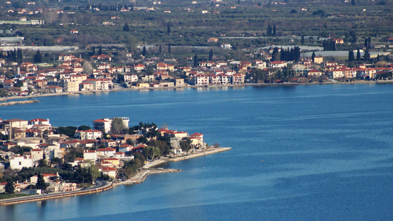 Βόλος: 25χρονος έπεσε με το αυτοκίνητό του στη θάλασσα