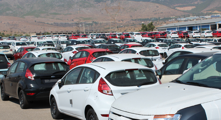 Στα logistics τα αυτοκίνητα απλά 'περιμένουν'... Και αυτό διότι, η κυβέρνηση δεν παίρνει αποφάσεις...