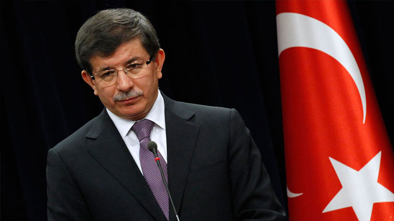 Νταβούτογλου: Ρωσία και Συρία πραγματοποιούν εθνοκάθαρση στο Χαλέπι