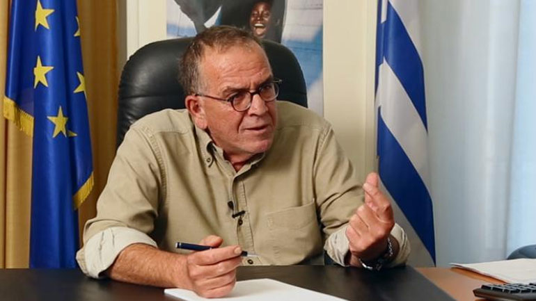 Απαντήσεις Μουζάλα σε όσους κατηγορούν την κυβέρνηση για το προσφυγικό