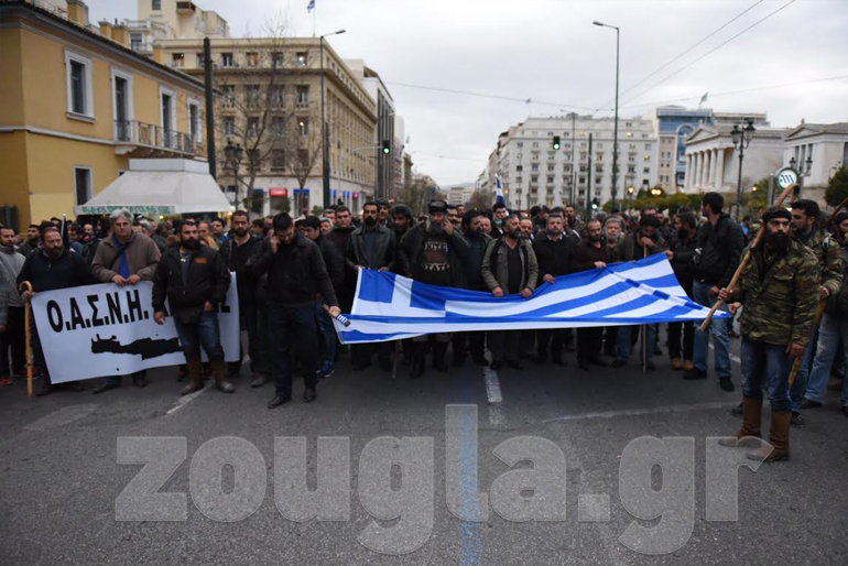 Aγρότες από την Κρήτη στα Προπύλαια