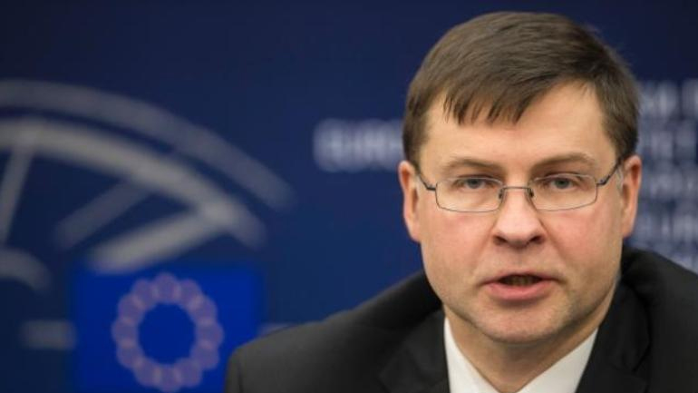 Β. Ντομπρόβσκις: Αναπόσπαστο τμήμα της αξιολόγησης το ΔΝΤ