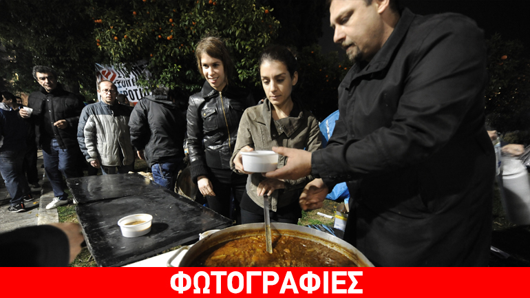 Φακές και φασολάδα στο Σύνταγμα για τους αγρότες