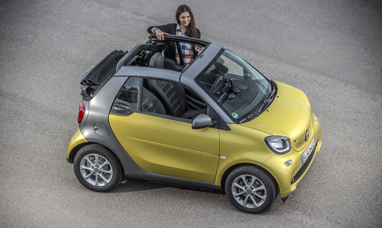 Βγάζεις τις μπάρες και μεταμορφώνεται σε ένα full size cabrio αυτοκίνητο