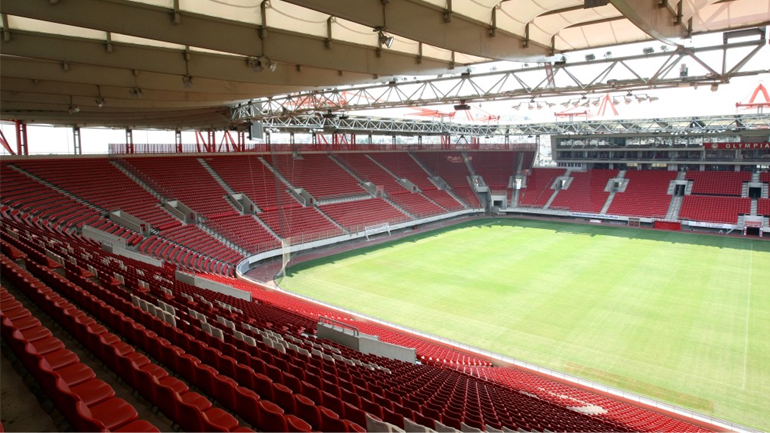 Πρόστιμο και μία αγωνιστική χωρίς θεατές για τον Ολυμπιακό