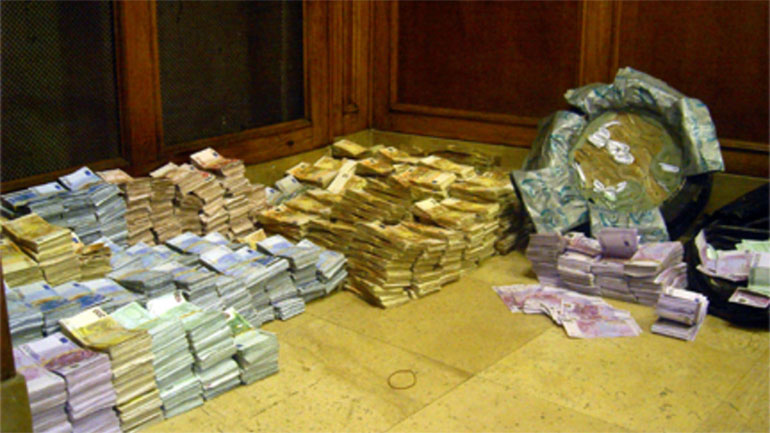 Όριο στα μετρητά κατά της τρομοκρατίας