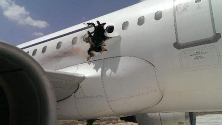 Η αλ Σεμπάμπ ανέλαβε την ευθύνη για την βόμβα στο αεροπλάνο στη Σομαλία