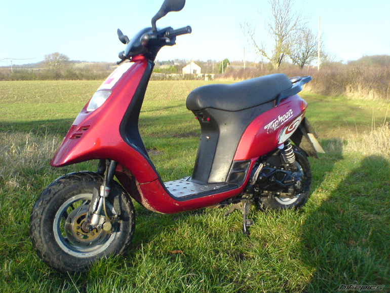 Piaggio Typhoon του 2000...