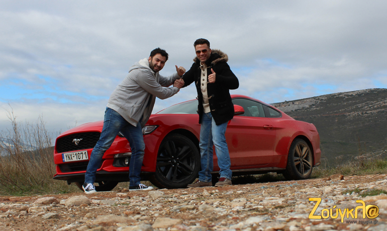 Κώστας Σόμμερ Βασίλης Σαρημπαλίδης και στο βάθος... Ford Mustang!