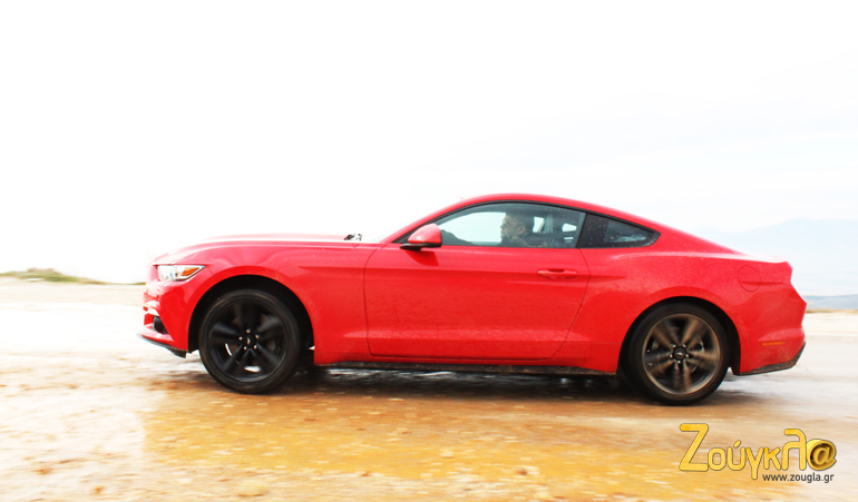 Ο Κώστας Σόμμερ πατά το γκάζι και απογειώνεται!