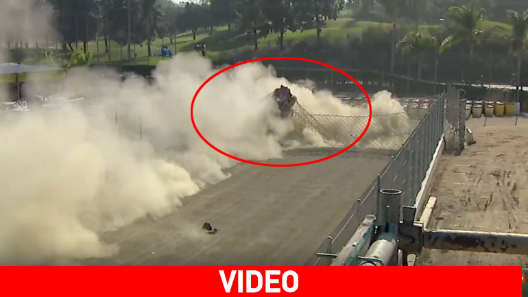 Απίστευτο ατύχημα σε αγώνα Dragster…