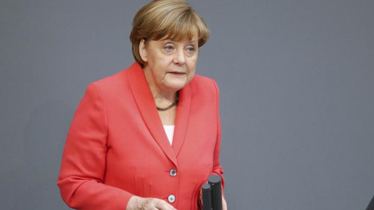 Μέρκελ: Όχι σε έξοδο της Ελλάδας από τη Σένγκεν