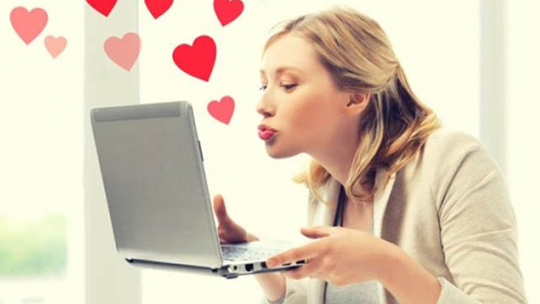 Site γνωριμιών: Τι «ελκύει» τις γυναίκες;