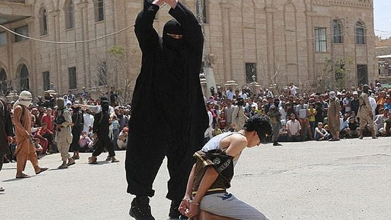 Το Ισλαμικό Χαλιφάτο αποκεφάλισε 15χρονο επειδή… άκουγε δυτική μουσική