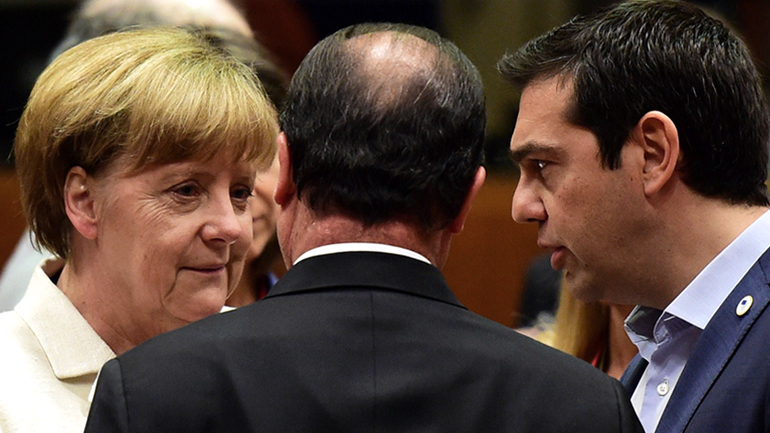 Τριμερής για το προσφυγικό