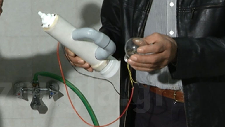 Ο μηχανισμός τοποθετείται εύκολα σε οποιαδήποτε βρύση