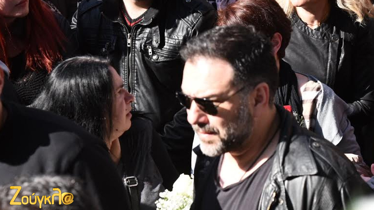 Ο παρουσιαστής Γρηγόρης Αρναούτογλου