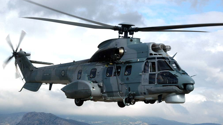 Αερογέφυρα ζωής για ναυτικό με super puma