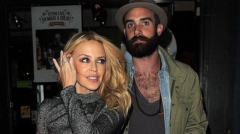 Το χάνουμε το κορίτσι! H Kylie Minogue παντρεύεται…