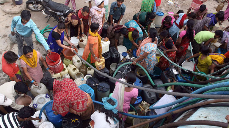 Ινδία: Υπό τον έλεγχο του στρατού η παροχή νερού στο Νέο Δελχί