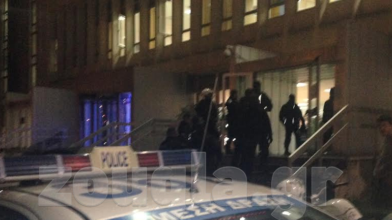 Αστυνομικοί έσπευσαν στο κτήριο της ΕΡΤ